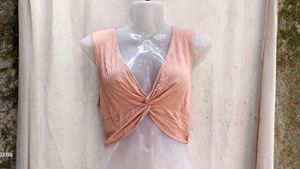 7278. Twisted Front Crop Top
