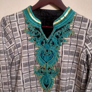 Warm Woollen Embroidered Suit(Women's)