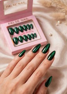 Fashionable False Nails - Various Colors