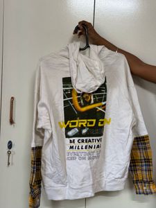 Stylish Graphic Print Hoodie