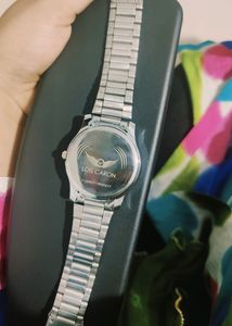 Men's Analog Watch. Like New. Good Condition.