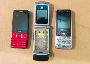 Vintage phones of lava, moto and samsung.