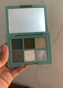 MARS Blooming Plush Eyeshadow Palette