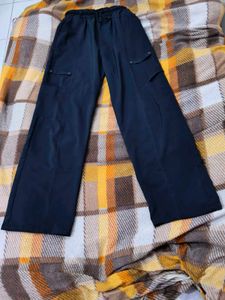 Wide Leg Cargo trouser