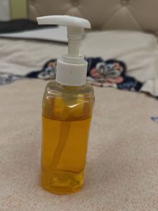 Mamaearth Vitamin C Daily Glow Face Wash