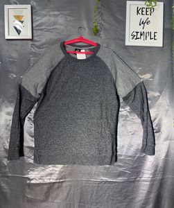 H&amp;M Two-Tone Raglan Sweater