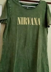 Vintage Nirvana T-Shirt and light weight stud