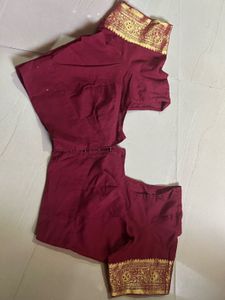 Elegant Maroon Saree with Gold Border &amp; Blouse