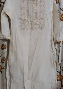 Elegant White Kurta with Embellished Neckline