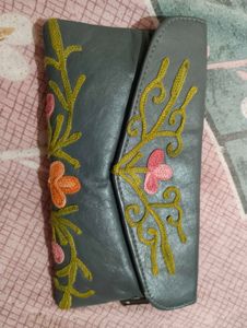 Floral Embroidered Purse