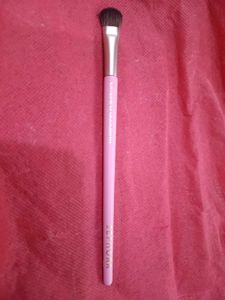 👉 Eyeshadow brush 🖌️ 😍