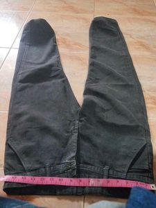 Stylish Men's Dark Wash Jeans shirt