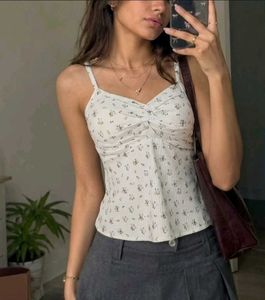 Bundle of Tops✨