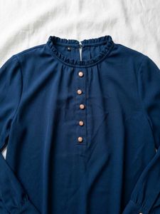 Elegant Navy Blue Ruffle Neck Top🌷