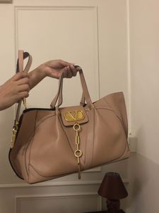 Valentino Elegant Beige Leather Handbag