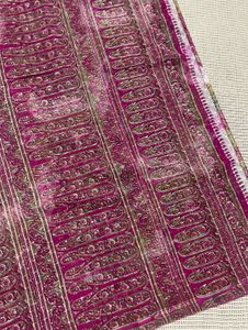 Pink Paisley Print Saree