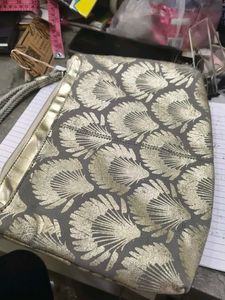 Stylish Grey & Gold Fan Print Clutch