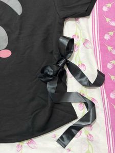 Cute Bow Panda Graphic T-Shirt 🐼