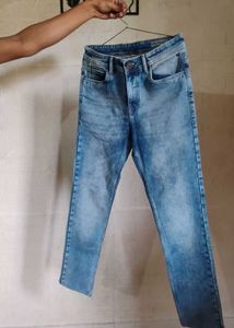 Stylish Blue Wash Denim Jeans size :- 30