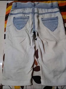 Stylish Light Wash Denim Shorts