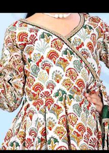 New Cute Floral Print Girls' Kurta Set