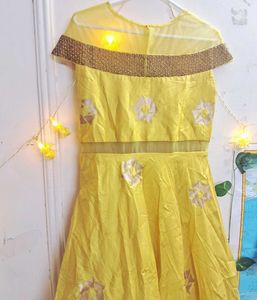 Elegant Yellow Embellished Ethnic Gown