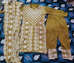 Mustard &amp; White Winter Woolen Suit Set – Pre-loved