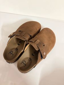 Brown Clogs(Fixed Price)