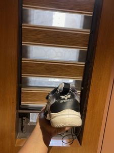Stylish Lightning Print Sports Shoes