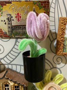 4 Brand New Floral Pots Magnets