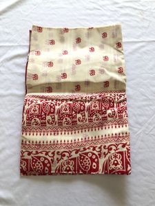 Off White Printed Saree(Women’s)
