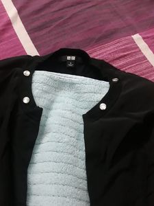 Black Shrug Bust Size 24 To 26