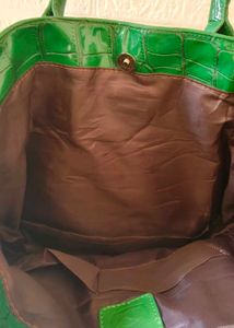 Chic Green Croc Embossed Tote Bag
