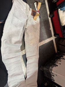 Stylish Light Wash Jeans