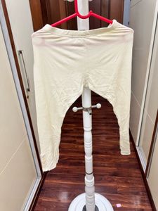 Comfortable Cream Colored Leggings