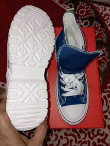 AIRWIGS lace Up Canvas Sneakers