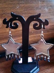 Besutiful Star Shape Black Earrings For Girls