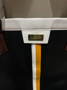 Stylish Tote Bag with Matching Pouch