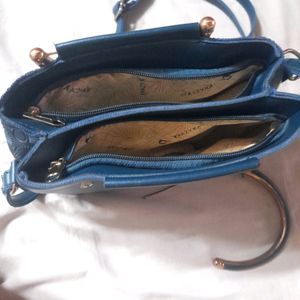 💙👜 New Women's Slingbag Olive Green Bluish Color