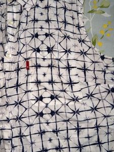 Levi's White &amp; Blue Print shirt