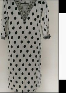 Chic Polka Dot Kurta with Embellished Neckline