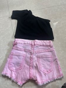 Cute Hello Graphic Tee &amp; Pink Denim Shorts Set