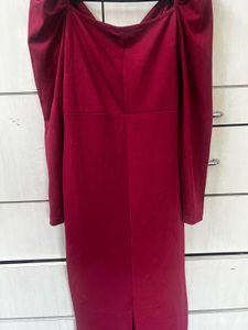 Elegant Burgundy Long Sleeve Dress