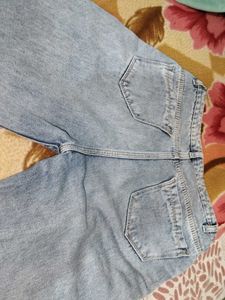 Wide Leg Light Wash Jeans