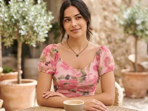 Chic Floral Ruched Crop Top