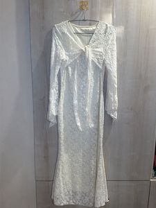 Savana Elegant White Lace Gown