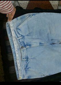 XL light wash denim
