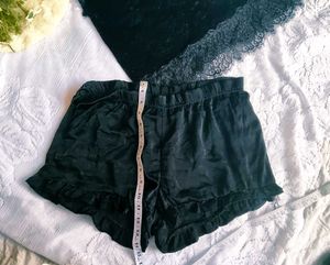 Elegant BlackH&amp;M Velvet Lace Cami Topwith shorts