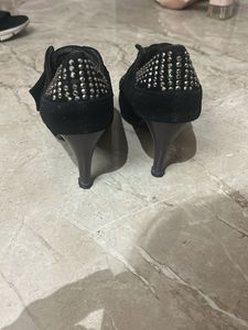 stylish boots for women