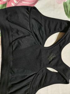 Comfortable Black Sports Bra
